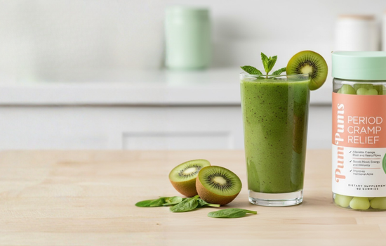 Kiwi & Spinach Green Smoothie for Natural Period Relief | PumPums